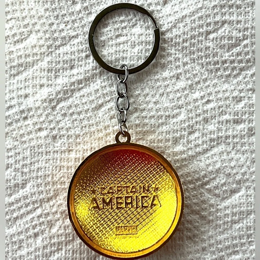 MARVEL Captain America shield keychain
